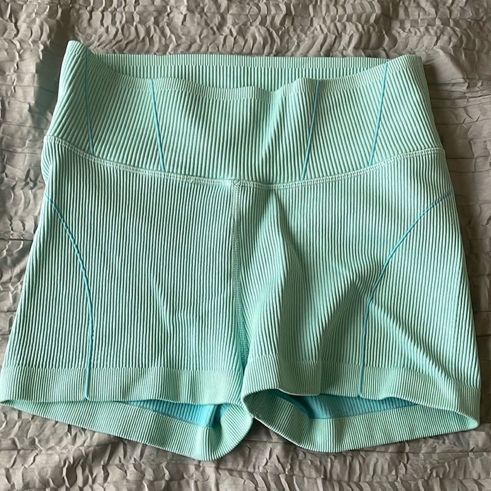 Offline ribbed biker shorts